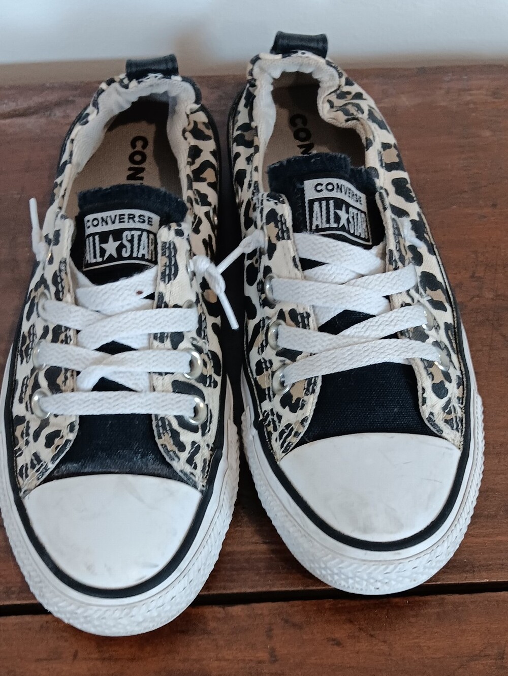 CONVERSE SNEAKERS